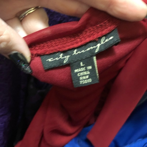 Red formal/semi-formal Dress - Picture 2 of 2